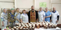 Освящение пасхальных куличей в поселке Балезино - Глазовская Епархия